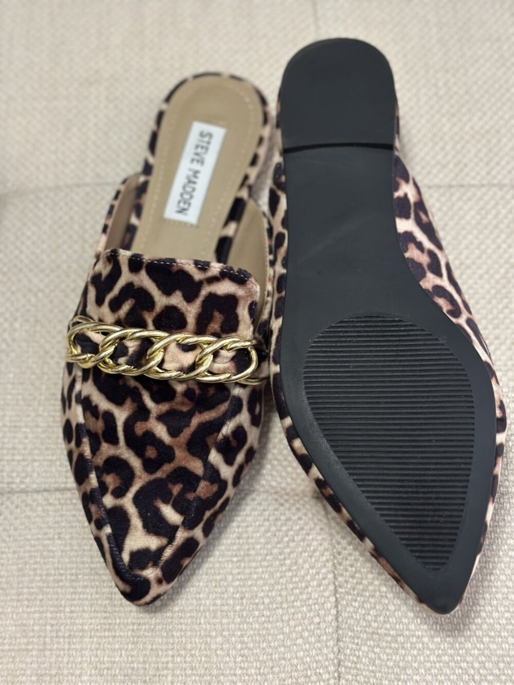 Steve Madden, Faine Leopard Velvet, Size 7 Mules - Picture 4 of 5